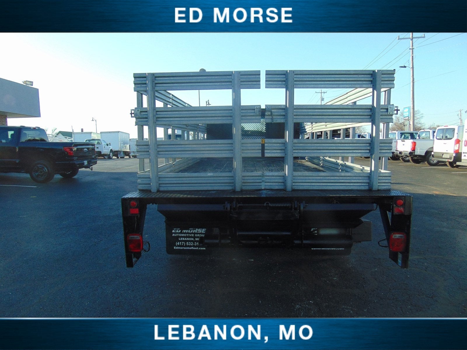 2005 GMC TC5500 18' Flat Bed W/ Removable Sides & Liftgate
